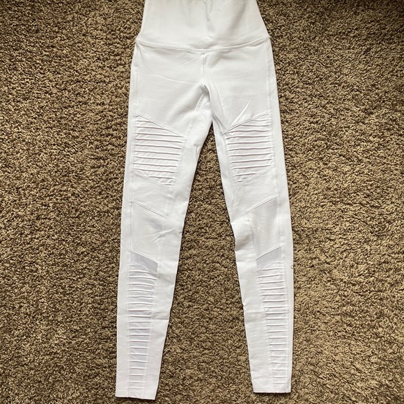 Alo Yoga High-Waist Moto Leggings - Picture 7 of 10